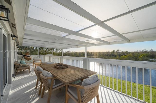 1828 Aspen Ln, Weston, FL 33327