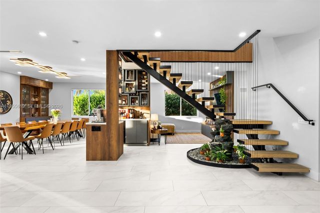 1828 Aspen Ln, Weston, FL 33327