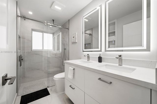 1828 Aspen Ln, Weston, FL 33327