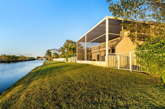 1828 Aspen Ln, Weston, FL 33327