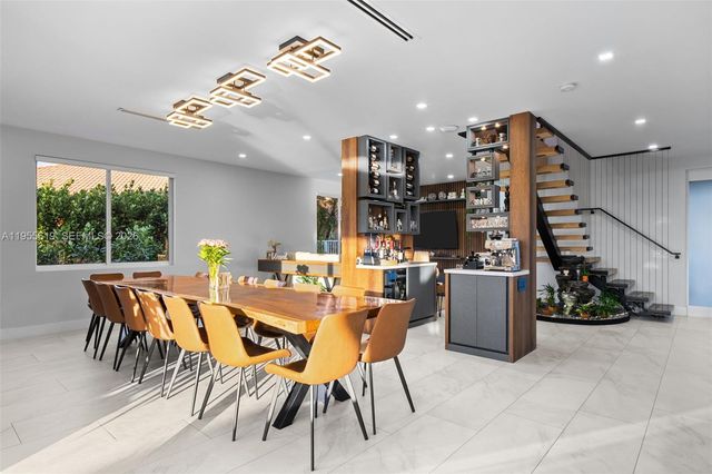 1828 Aspen Ln, Weston, FL 33327