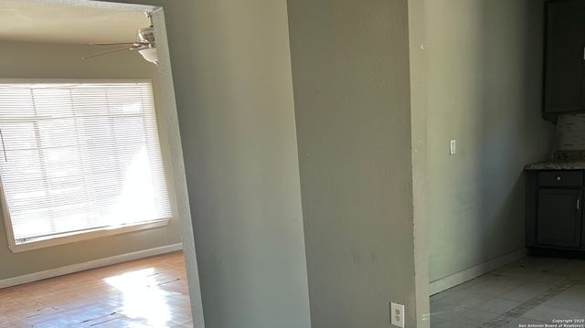 543 Hot Wells, San Antonio, TX 78223