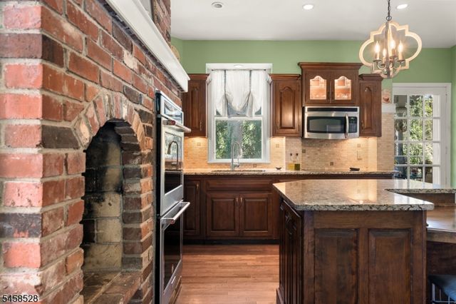 601 Route 173, Greenwich Twp., NJ 08804