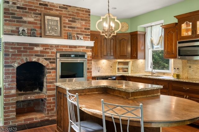 601 Route 173, Greenwich Twp., NJ 08804