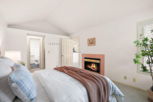 15820 15th Place N, Plymouth, MN 55447