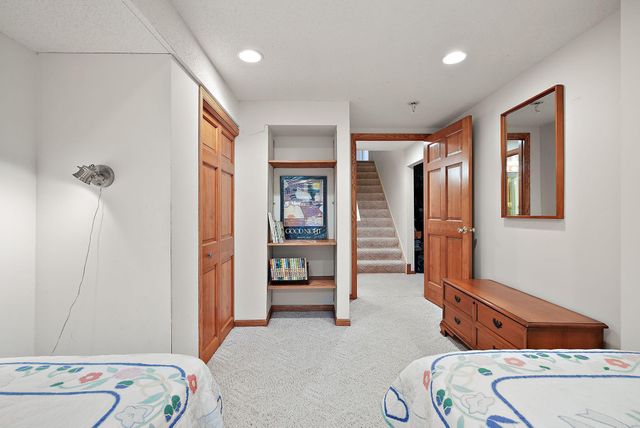 15820 15th Place N, Plymouth, MN 55447