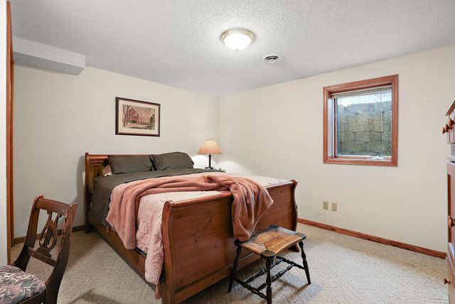 15820 15th Place N, Plymouth, MN 55447