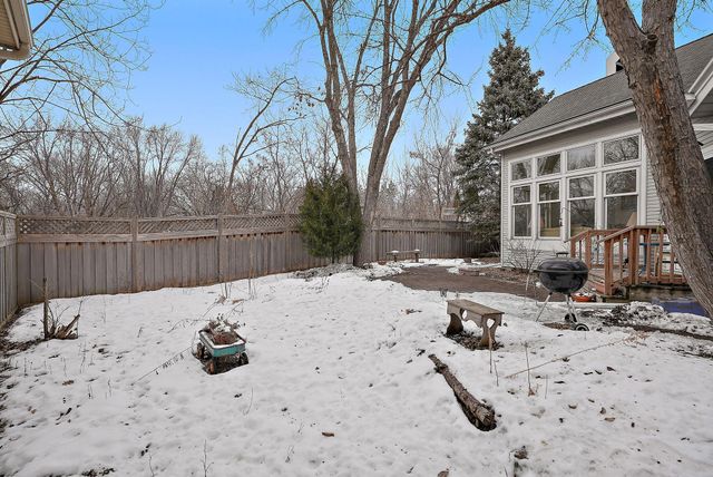 15820 15th Place N, Plymouth, MN 55447