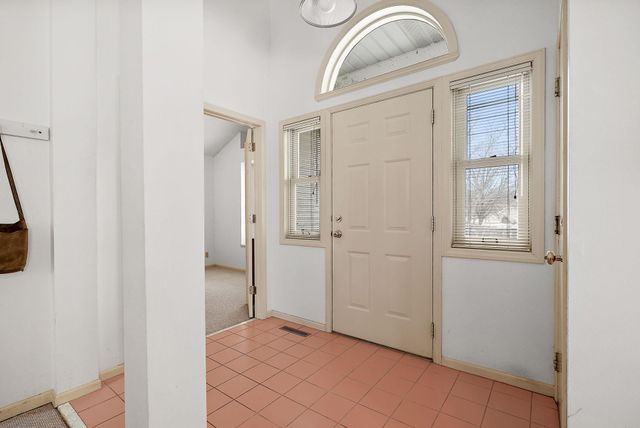 15820 15th Place N, Plymouth, MN 55447