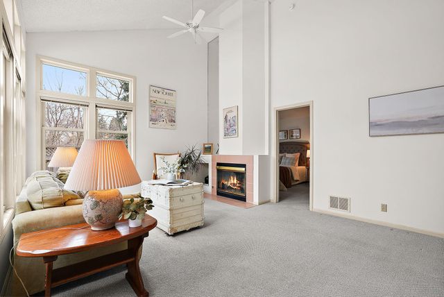 15820 15th Place N, Plymouth, MN 55447