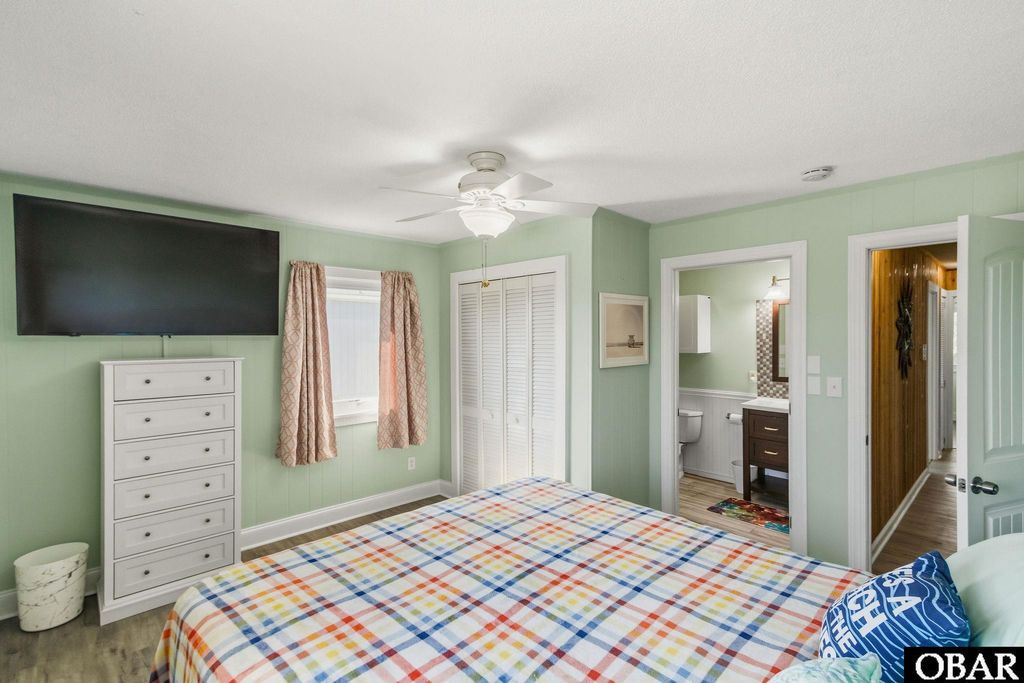 Image 14 of property listing at 4136 Lindbergh Avenue, Kitty Hawk, NC 27949