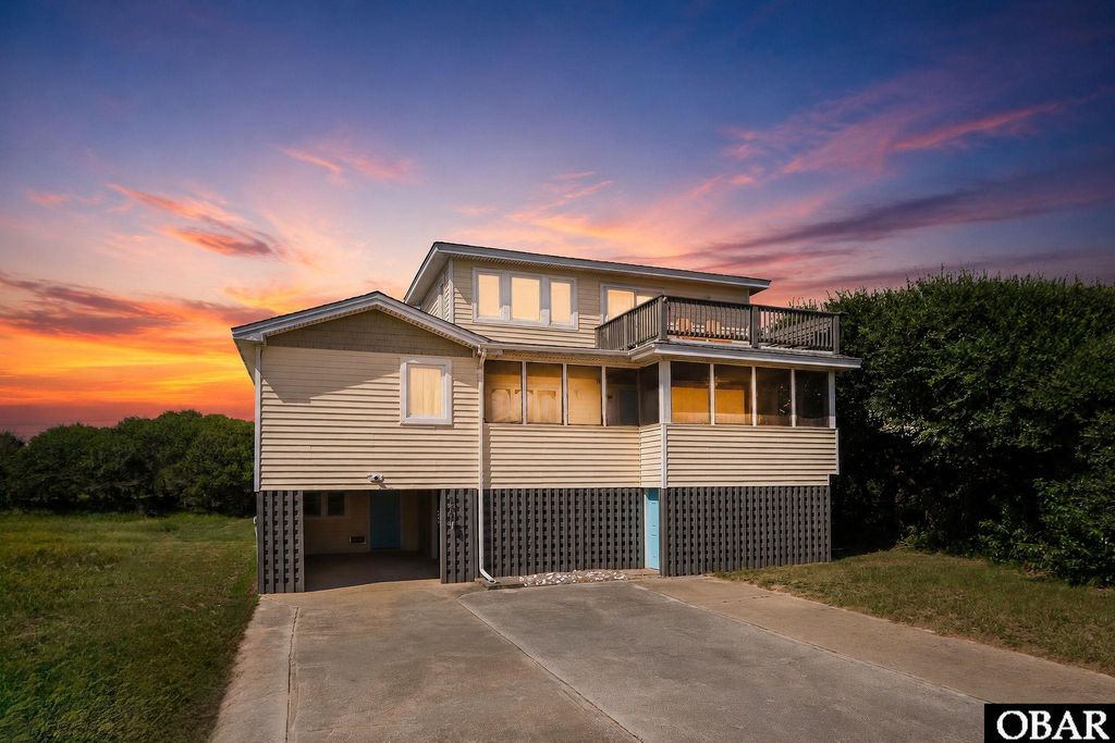 Image 3 of property listing at 4136 Lindbergh Avenue, Kitty Hawk, NC 27949