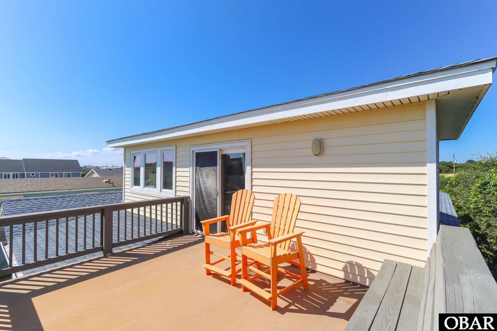 Image 21 of property listing at 4136 Lindbergh Avenue, Kitty Hawk, NC 27949