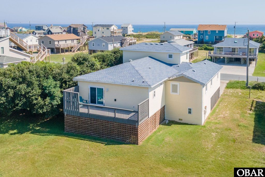 Image 24 of property listing at 4136 Lindbergh Avenue, Kitty Hawk, NC 27949