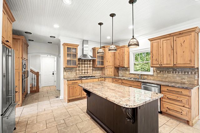 1074 Highland Rd, Brentwood, TN 37027