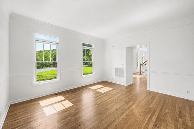 1074 Highland Rd, Brentwood, TN 37027