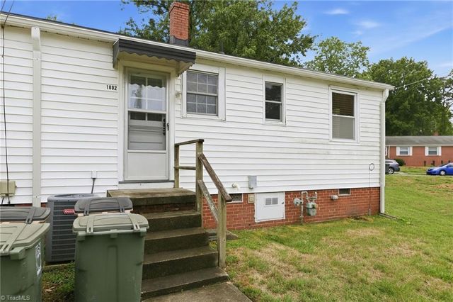 1802 Villa Drive, Greensboro, NC 27403