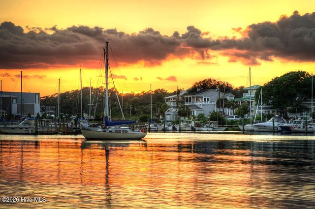 558 Mission Road, Southport, NC 28461