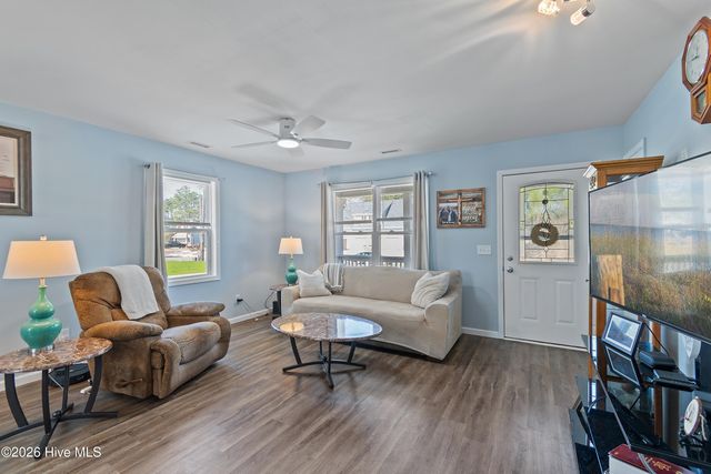 558 Mission Road, Southport, NC 28461