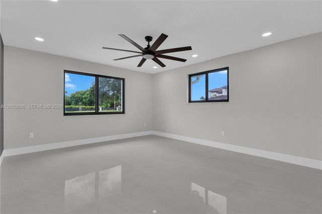 17640 SW 52nd Court, Southwest Ranches, FL 33331