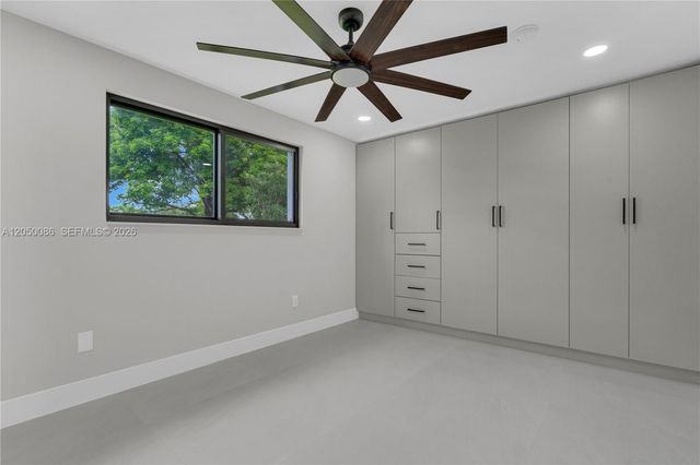 17640 SW 52nd Court, Southwest Ranches, FL 33331