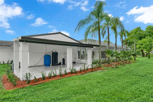 17640 SW 52nd Court, Southwest Ranches, FL 33331