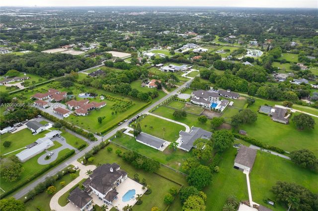 17640 SW 52nd Court, Southwest Ranches, FL 33331
