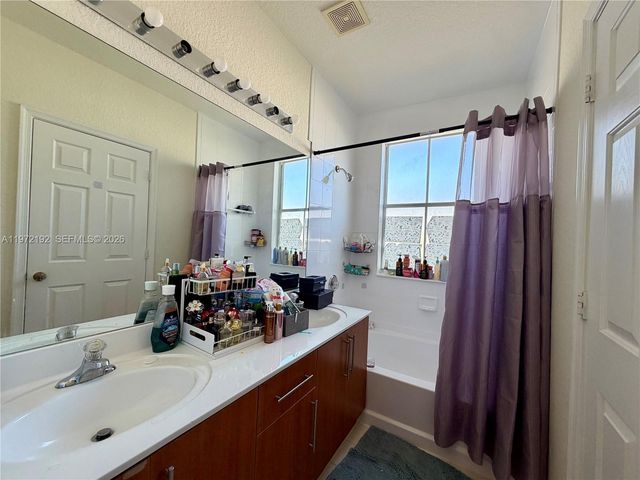 1385 SE 26th Ave, Homestead, FL 33035