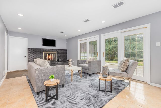 1034 PINE Avenue, Olympia Fields, IL 60461