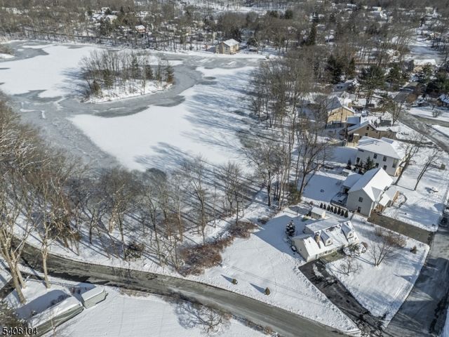 30 Edgewater Dr, Denville Twp., NJ 07834