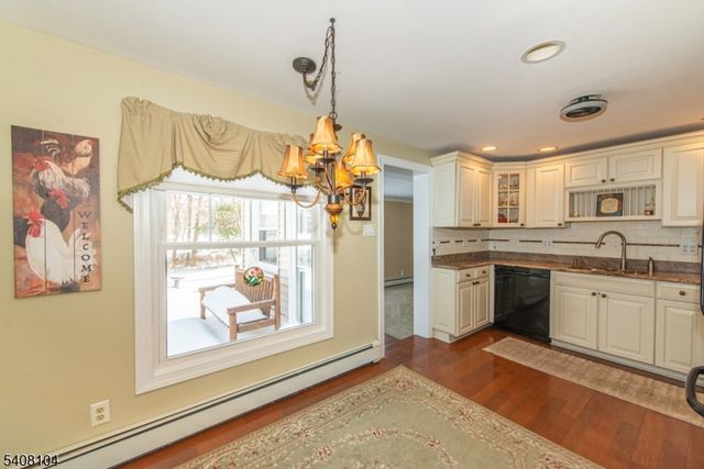 30 Edgewater Dr, Denville Twp., NJ 07834