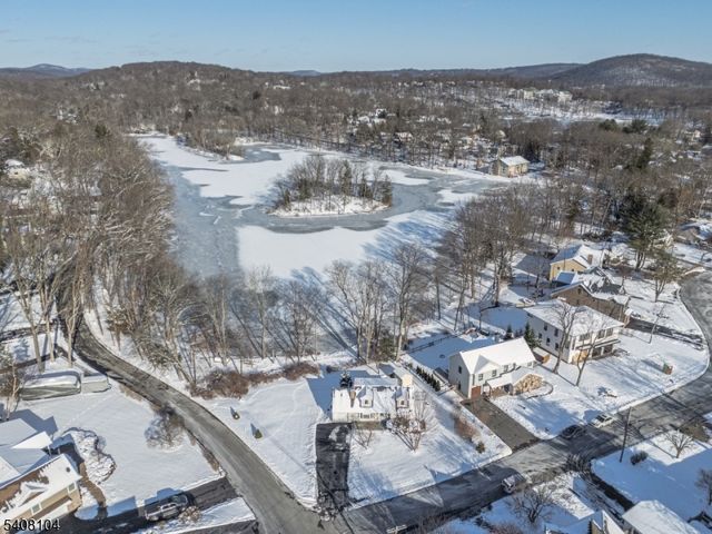 30 Edgewater Dr, Denville Twp., NJ 07834