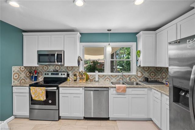 1001 Oakview Road, High Point, NC 27265