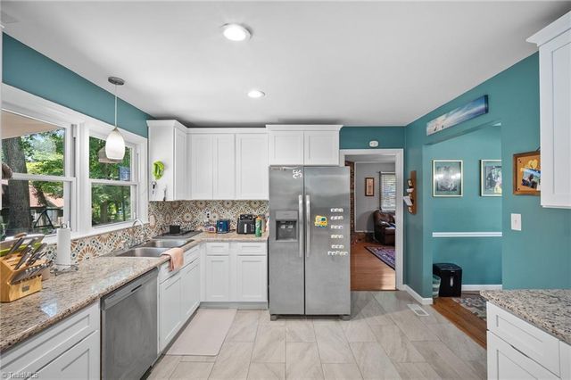 1001 Oakview Road, High Point, NC 27265