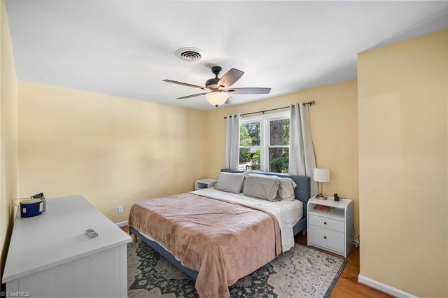 1001 Oakview Road, High Point, NC 27265