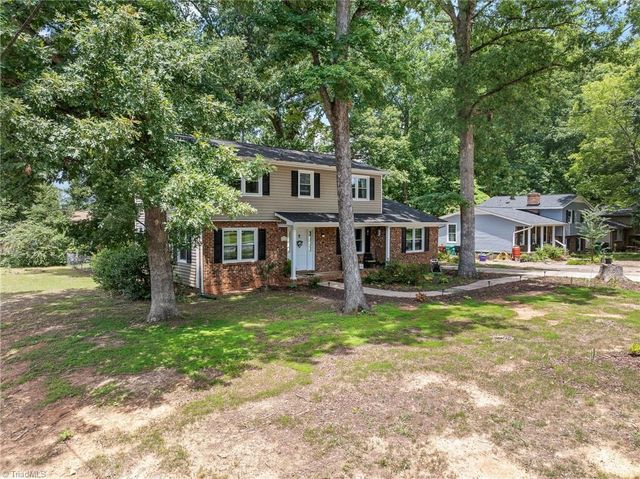 1001 Oakview Road, High Point, NC 27265