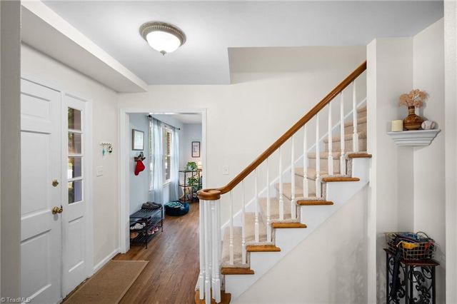 1001 Oakview Road, High Point, NC 27265