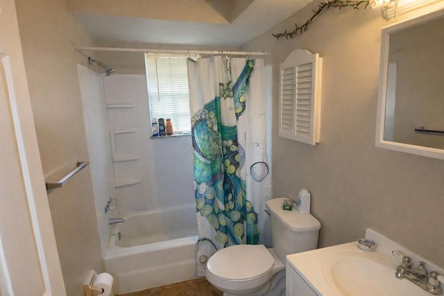 3664-3670 Mccarley Drive S, Columbus, OH 43228