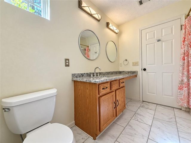 1266 West Oaks Way, Woodstock, GA 30188