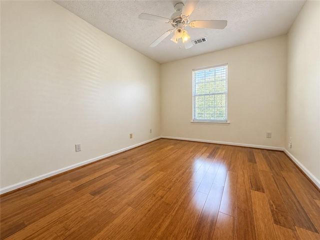 1266 West Oaks Way, Woodstock, GA 30188