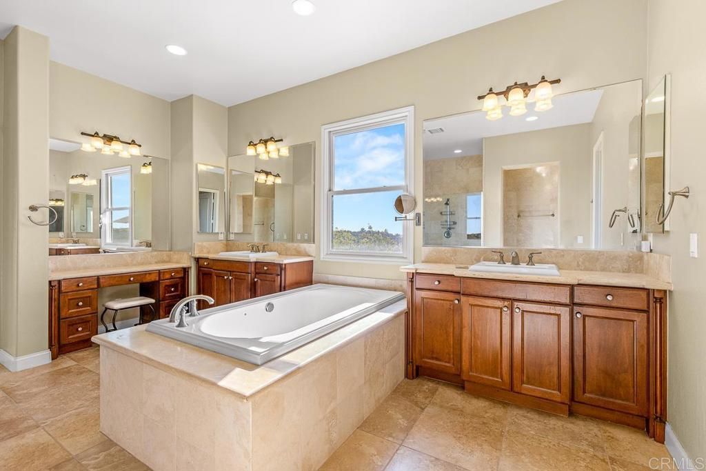 Image 12 of property listing at 29472 Welk Highland Dr., Escondido, CA 92026