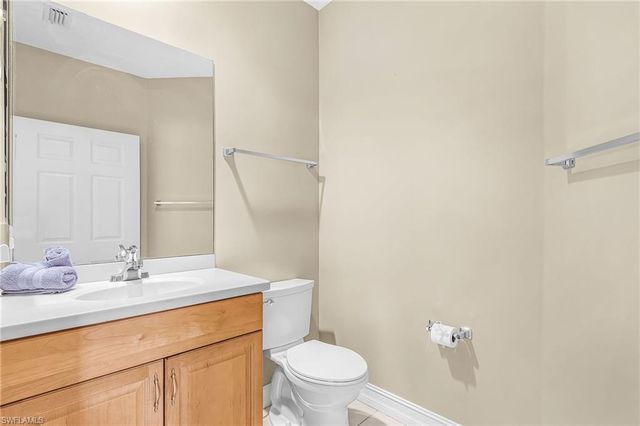 5626 Cape Harbour DR 202, Cape Coral, FL 33914