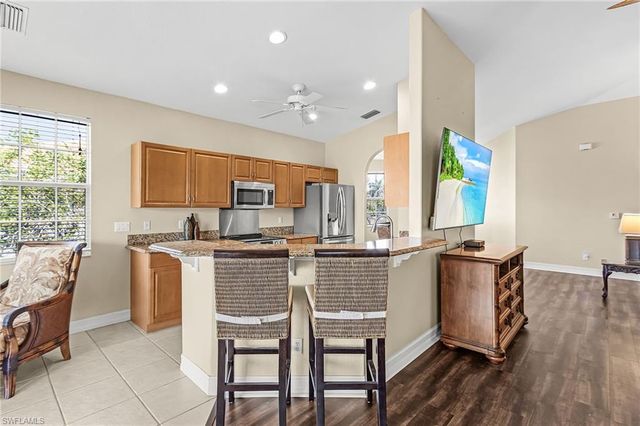 5626 Cape Harbour DR 202, Cape Coral, FL 33914