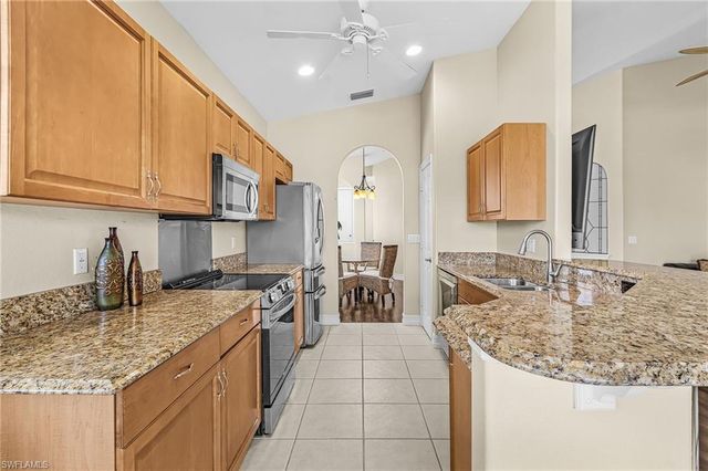 5626 Cape Harbour DR 202, Cape Coral, FL 33914
