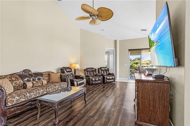 5626 Cape Harbour DR 202, Cape Coral, FL 33914