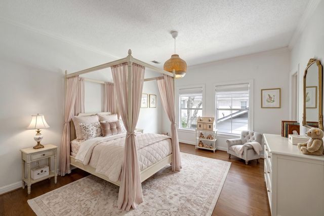 4248 Sunset Boulevard, West University Place, TX 77005