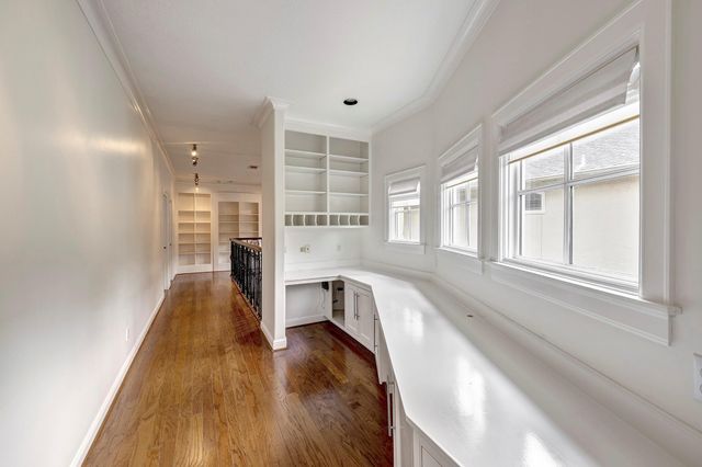 4248 Sunset Boulevard, West University Place, TX 77005