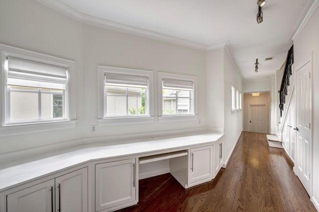 4248 Sunset Boulevard, West University Place, TX 77005