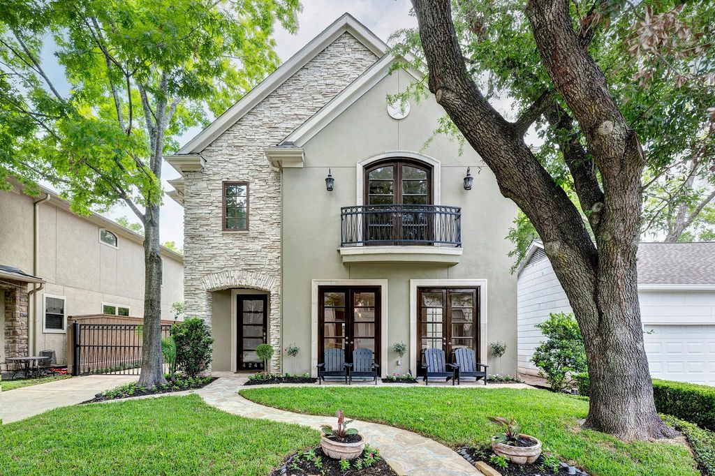 4248 Sunset Boulevard, West University Place, TX 77005