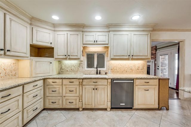 1821 Dartmouth Lane, Corsicana, TX 75110